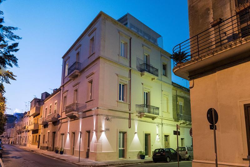 Il Palazzotto Luxury Suites Лече Екстериор снимка