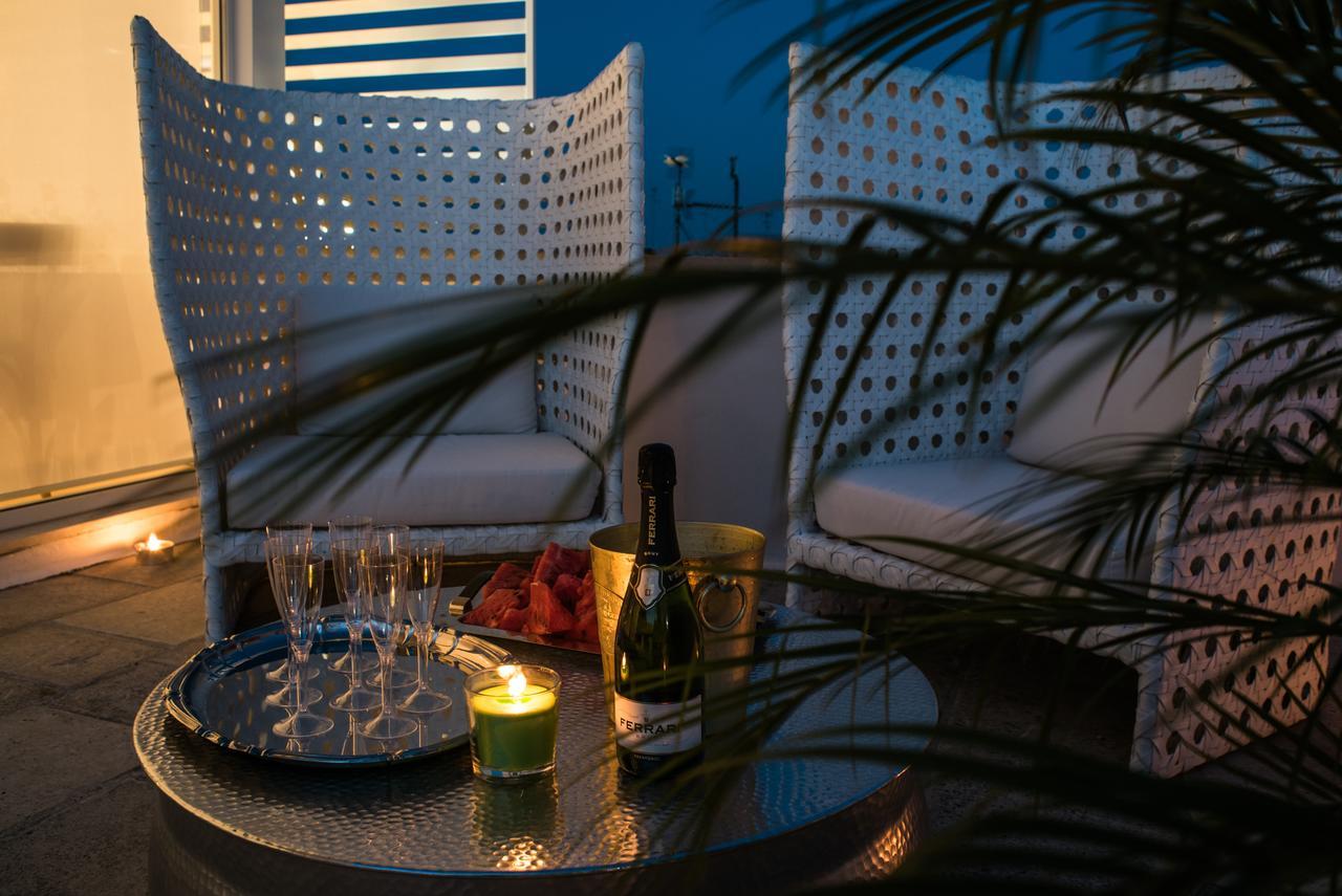 Il Palazzotto Luxury Suites Лече Екстериор снимка